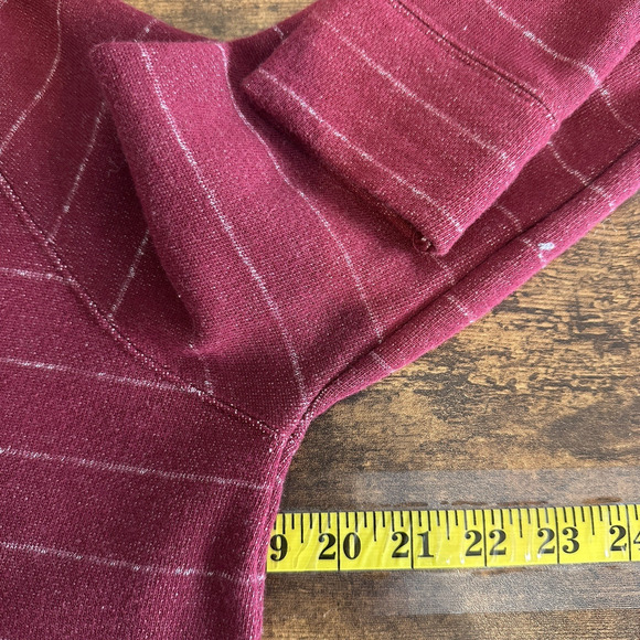 NWOT Billabong Hoodie Pullover Sweatshirt Small Burgundy Beige Stripe Fleece - Picture 3 of 9